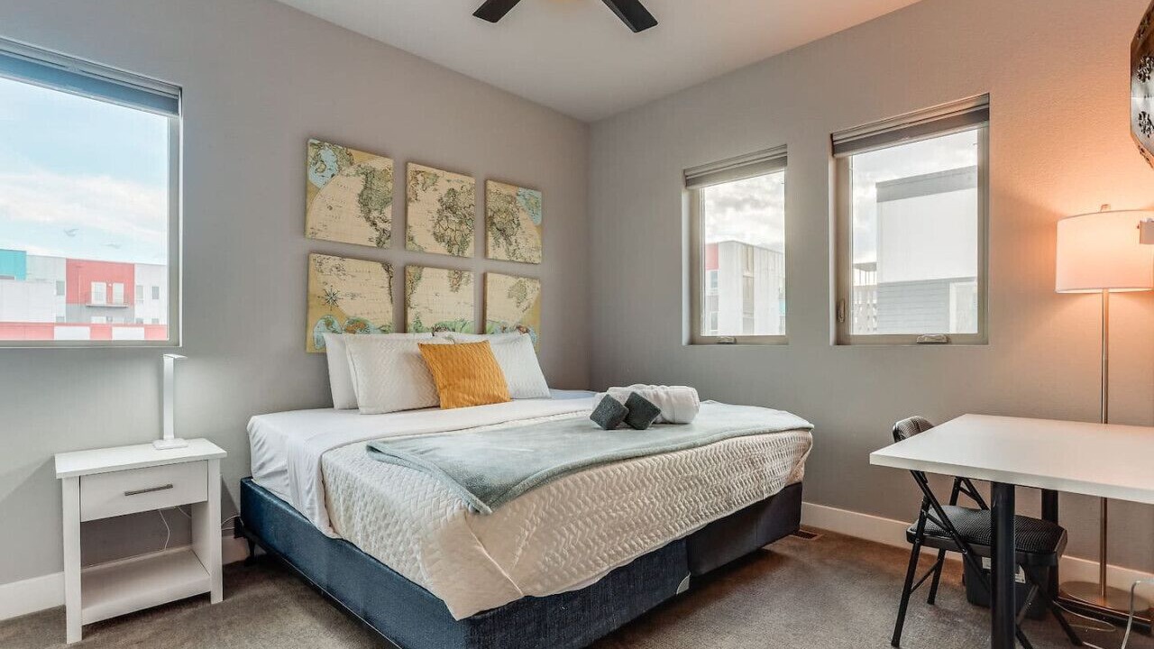 Photo of Bedroom in Lincoln Park