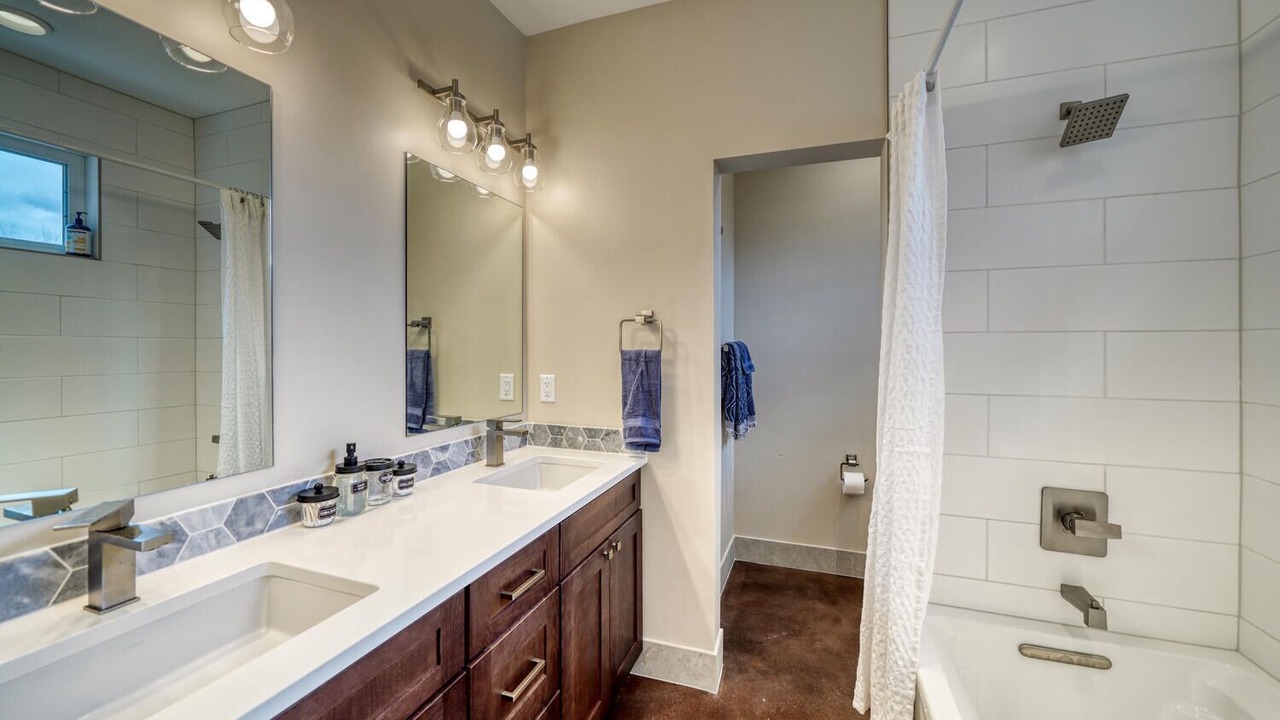 Photo of Bathroom in Salida