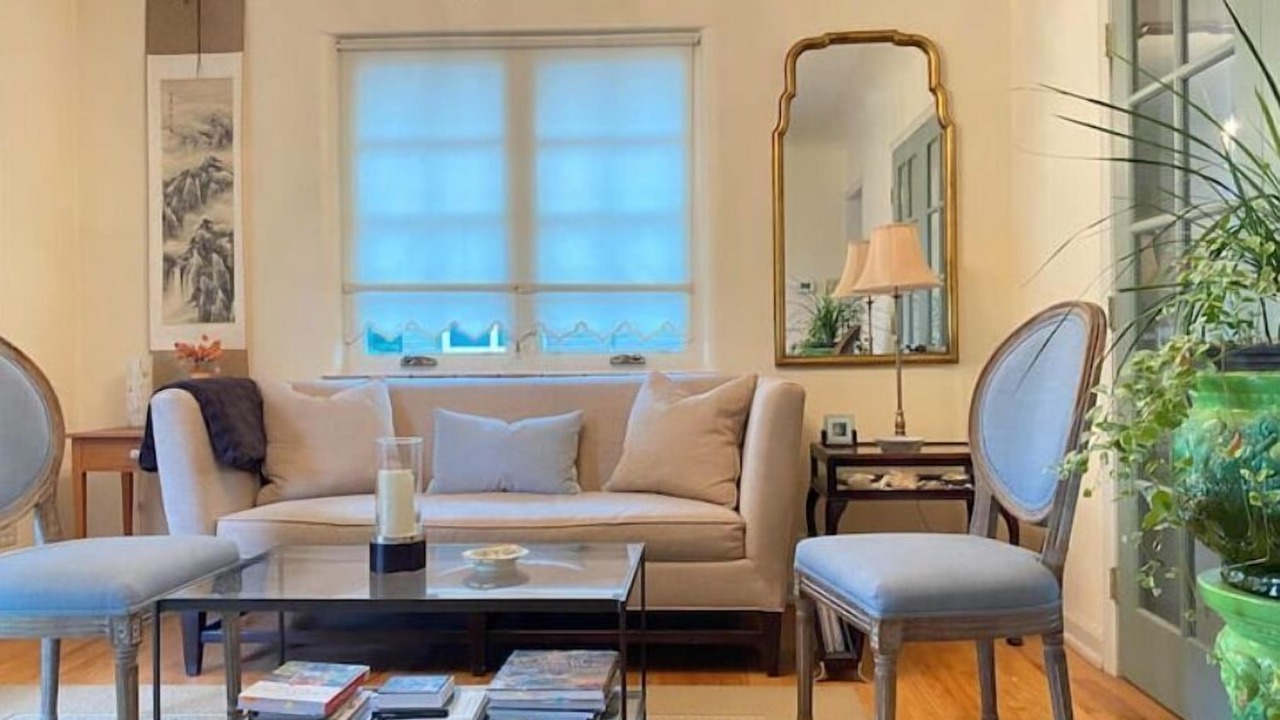 Photo of Livingroom in Sloan Lake