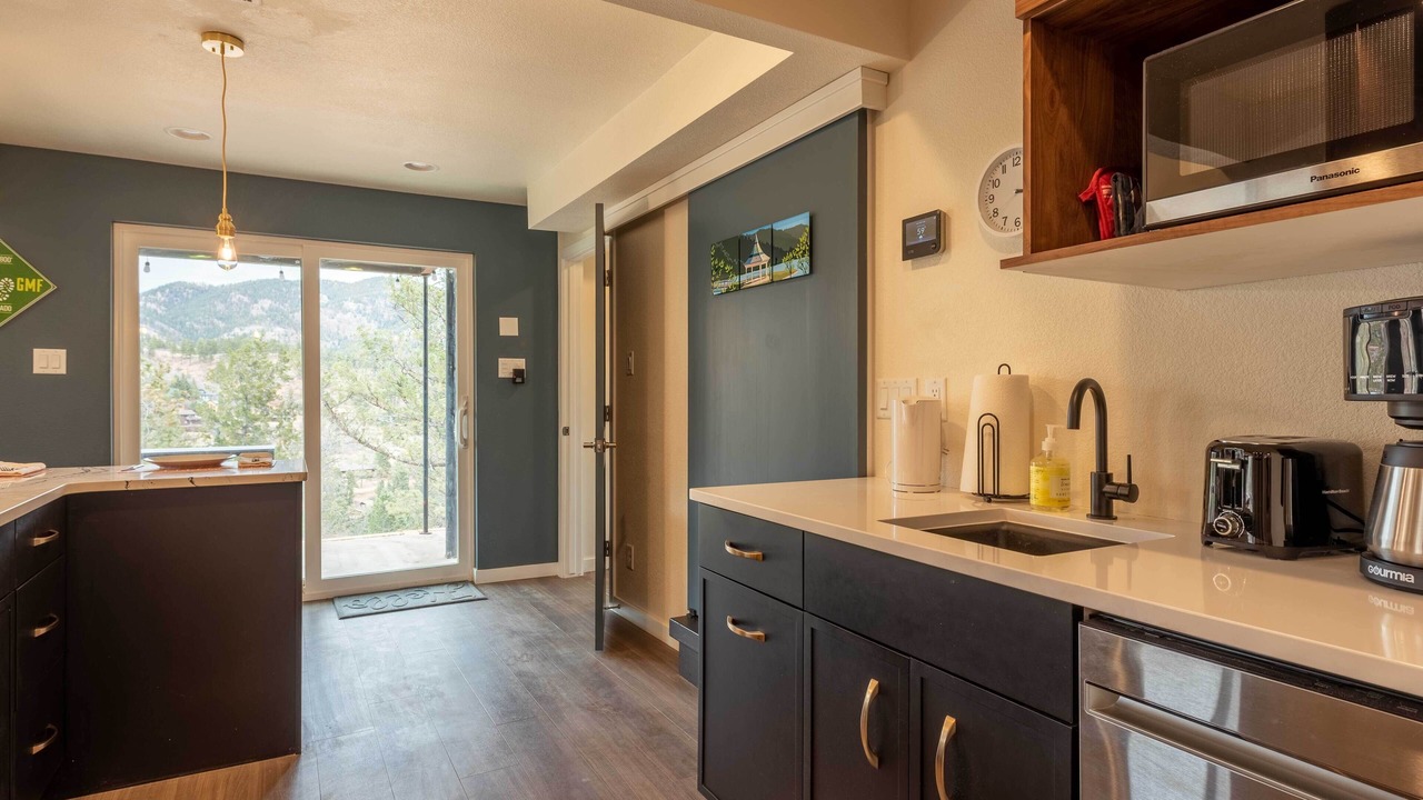 Photo of Kitchen in Green Mountain Falls