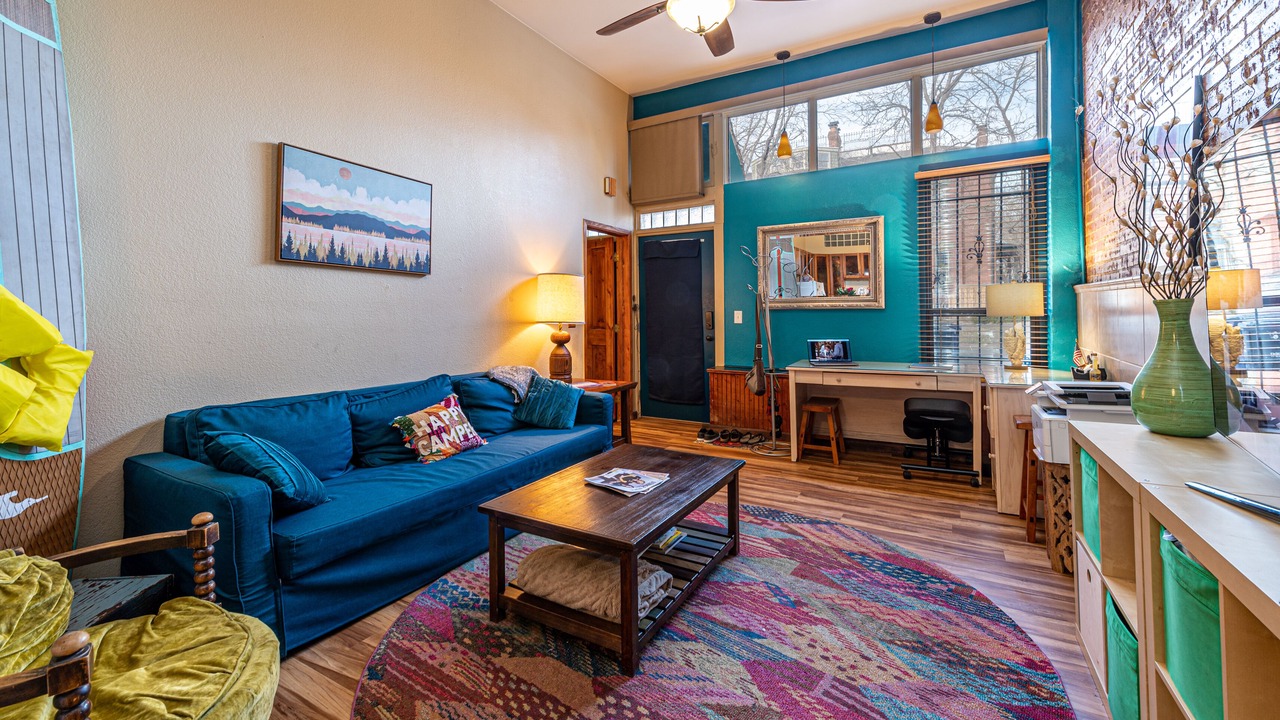 Photo of Livingroom in Curtis Park