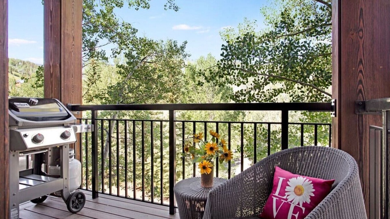 Photo of Outdoor in Highlands Townhomes