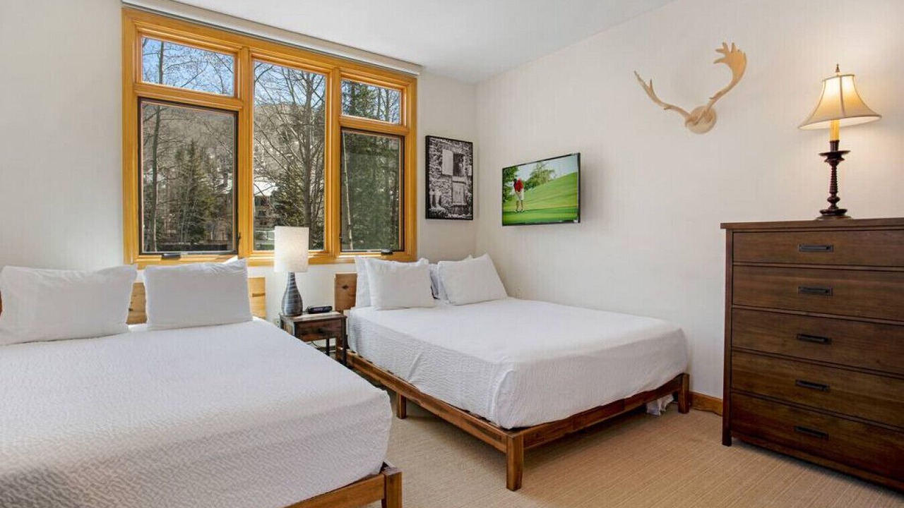 Photo of Bedroom in Highlands Townhomes