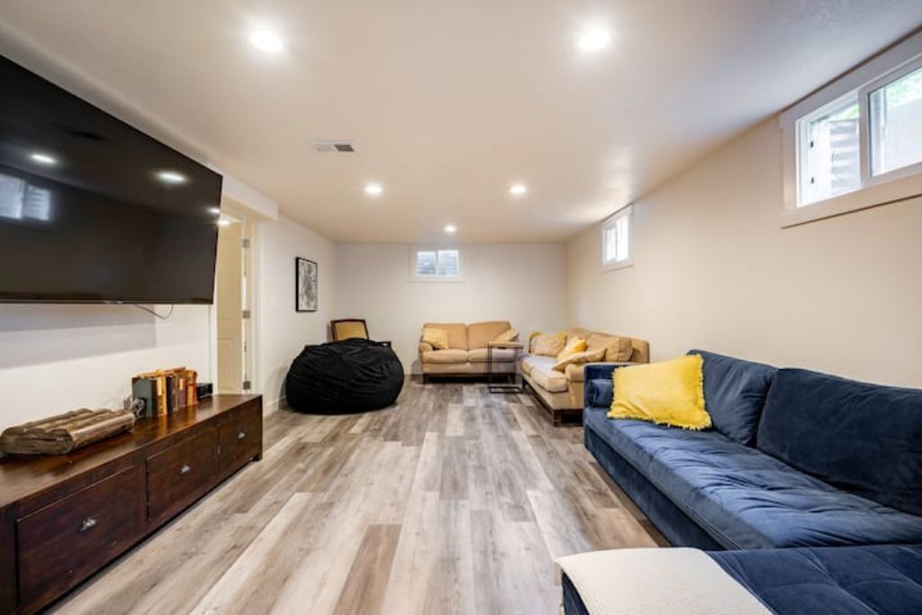 Photo of Livingroom in University Acres