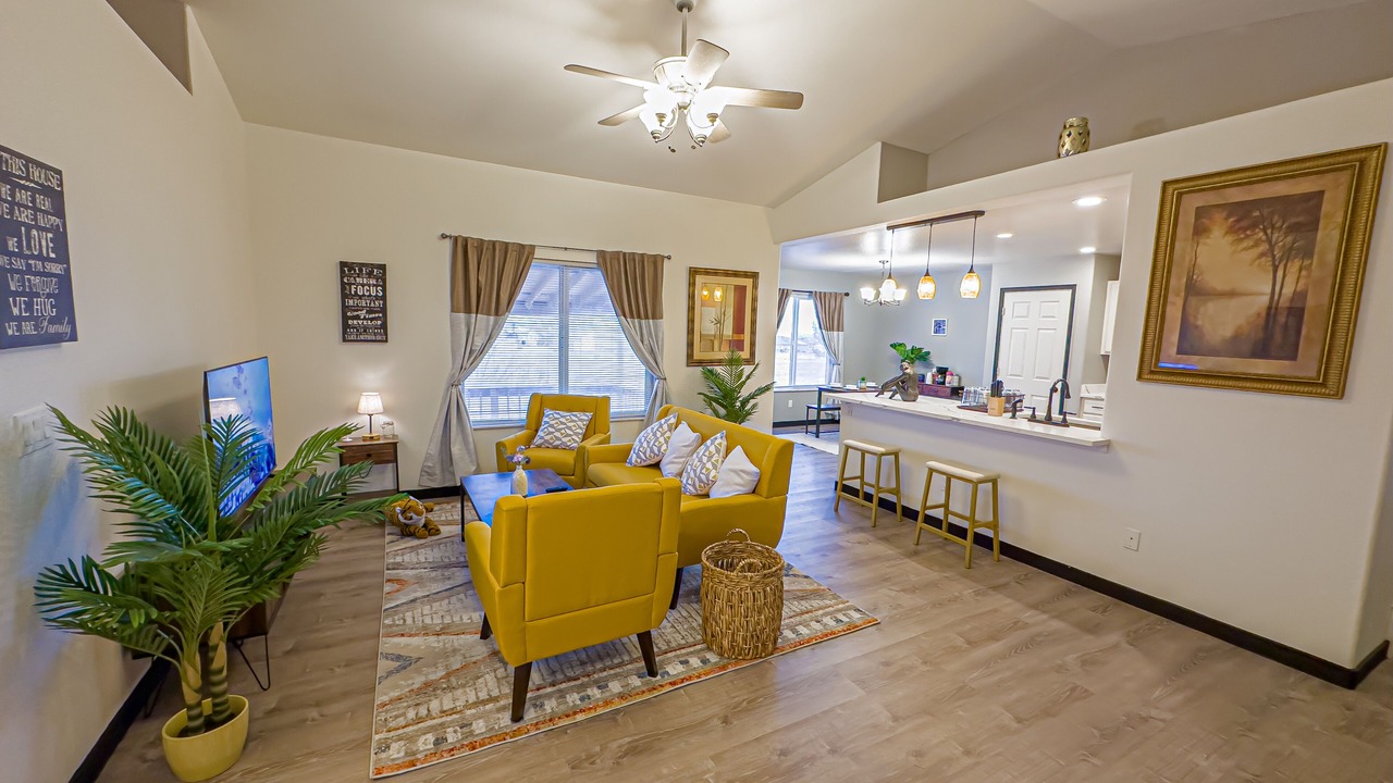 Photo of Livingroom in Pueblo West