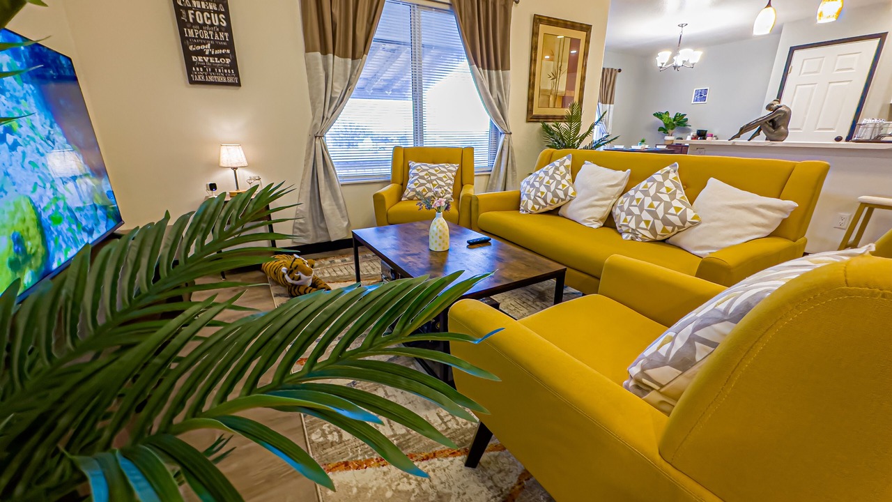 Photo of Livingroom in Pueblo West
