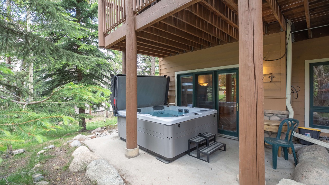 Photo of Patio Balcony in Four O'Clock