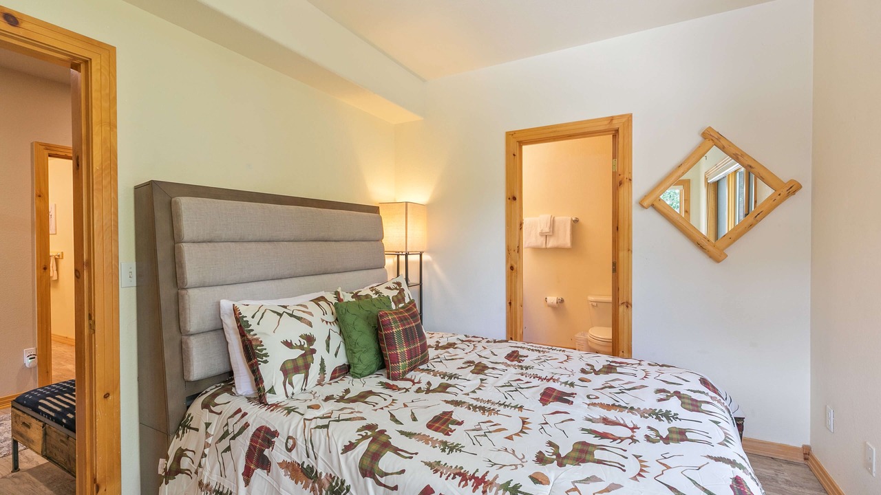 Photo of Bedroom in Four O'Clock