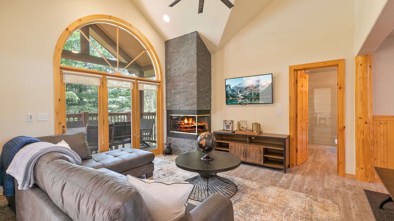 Photo of Livingroom in Four O'Clock