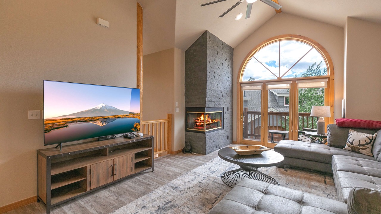Photo of Livingroom in Four O'Clock