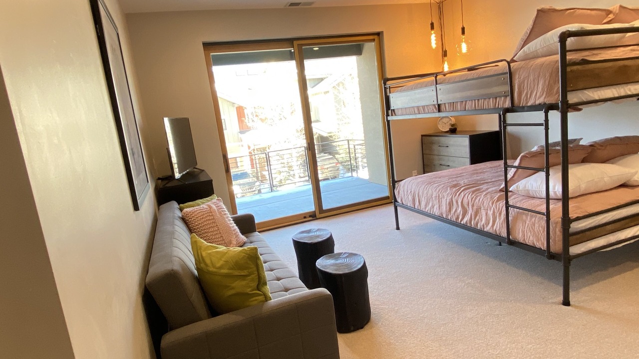 Photo of Bedroom in Carbondale