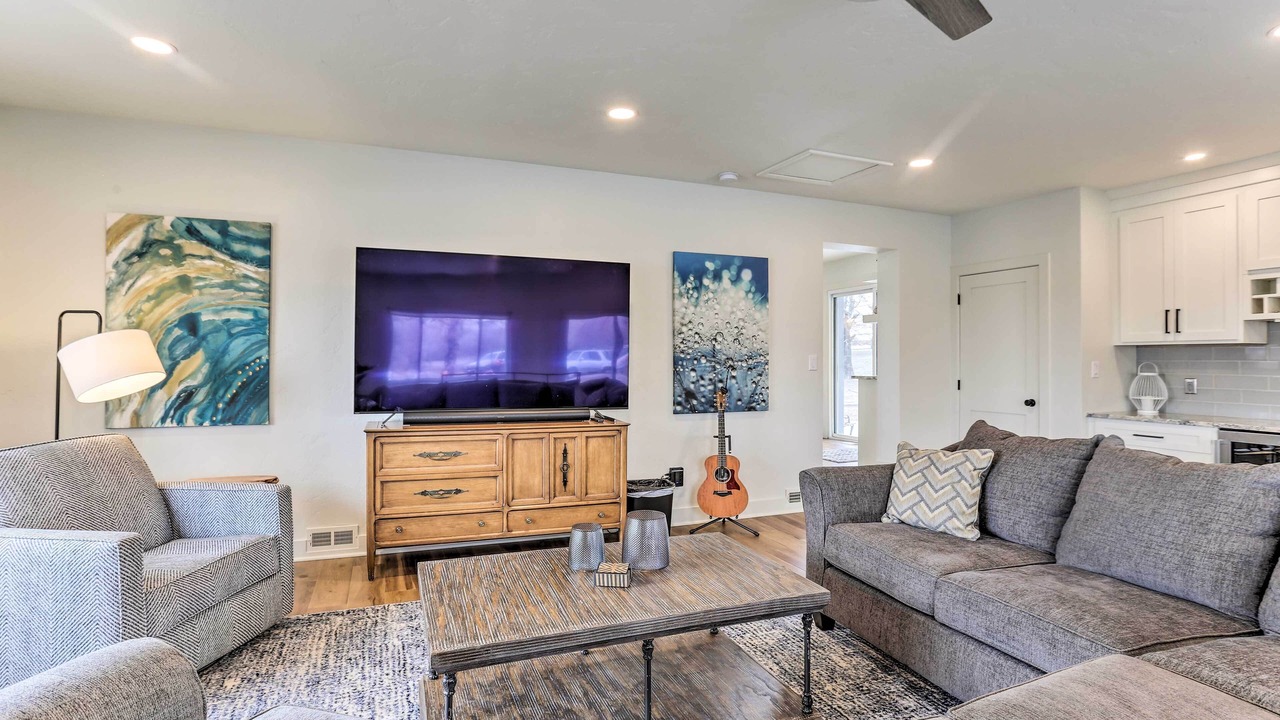 Photo of Livingroom in Castle Rock