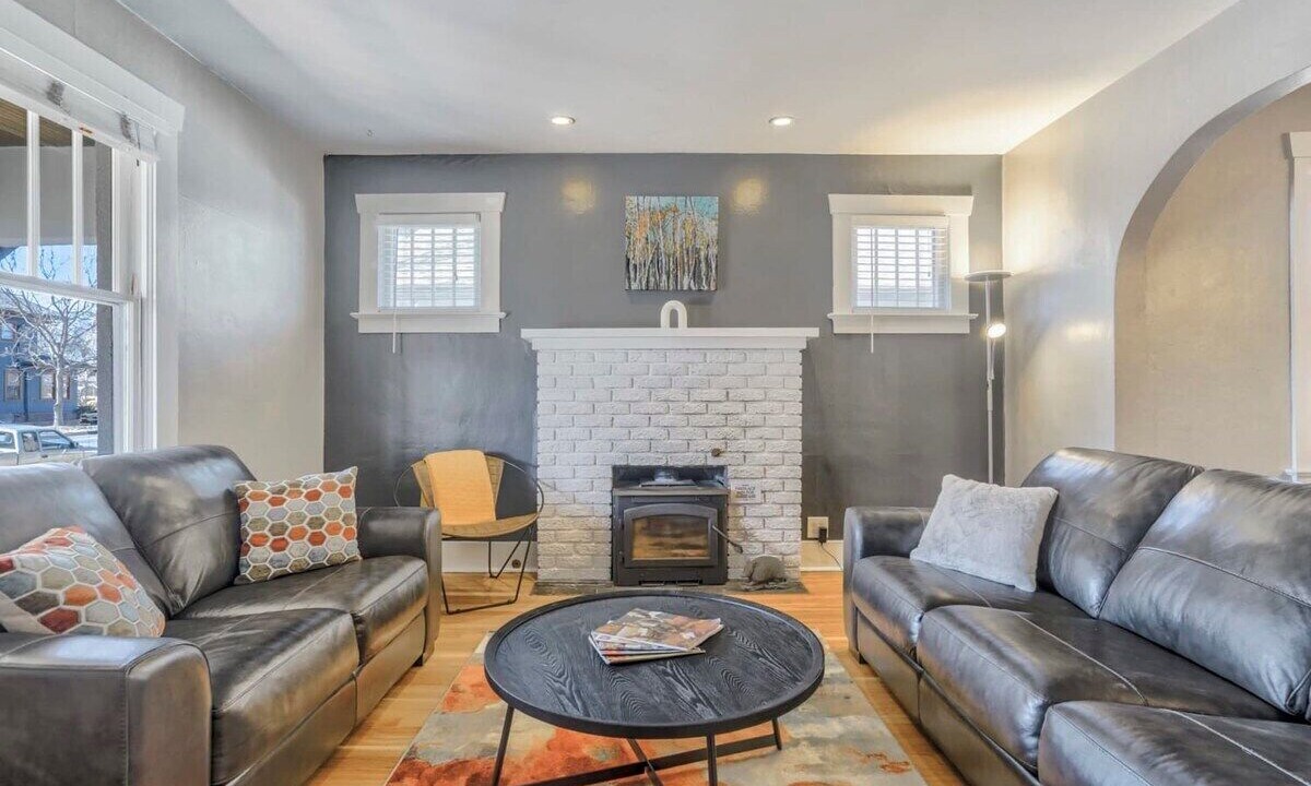 Photo of Livingroom in Old North End