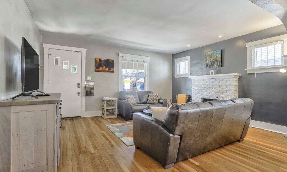 Photo of Livingroom in Old North End