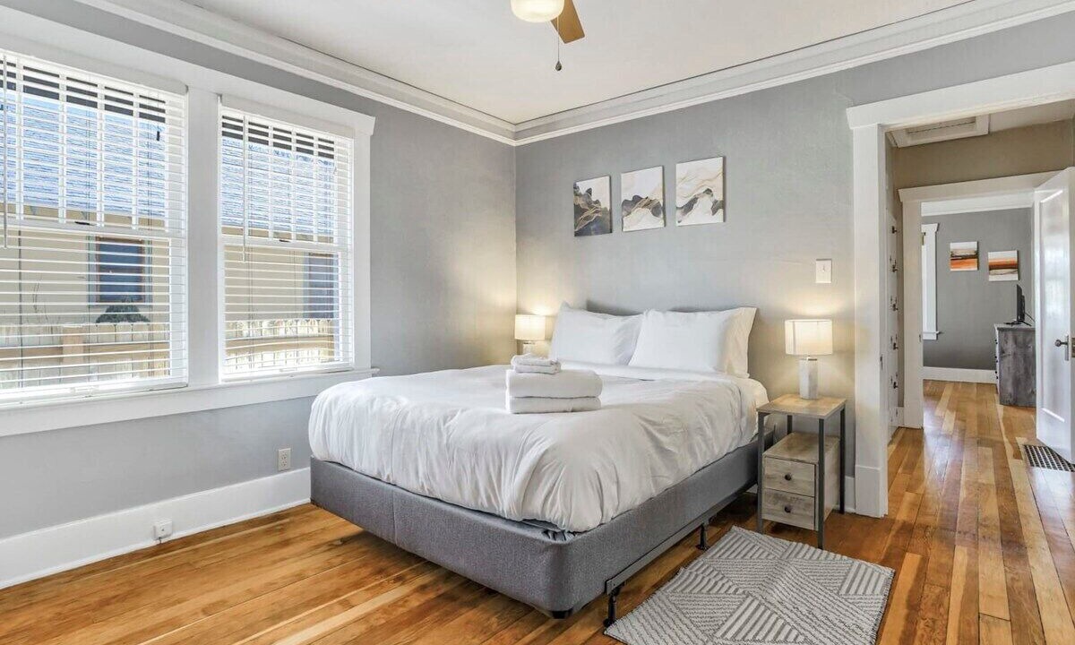 Photo of Bedroom in Old North End