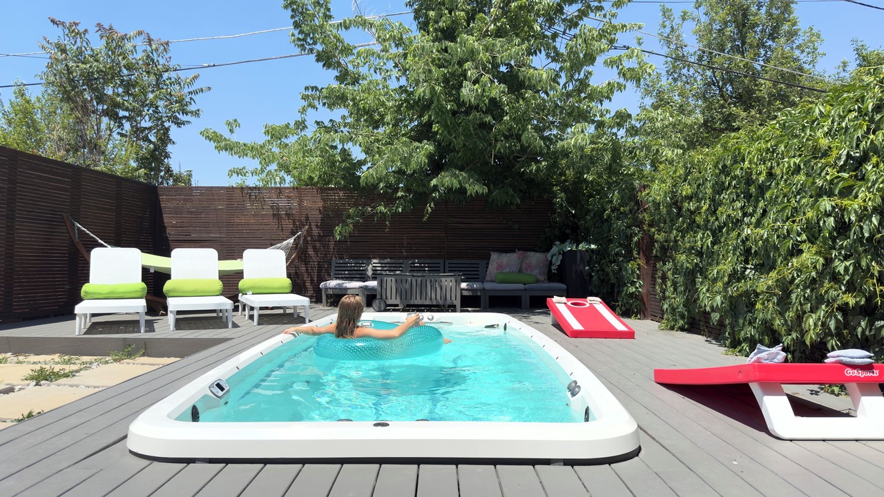 Photo of Outdoor in East Colfax