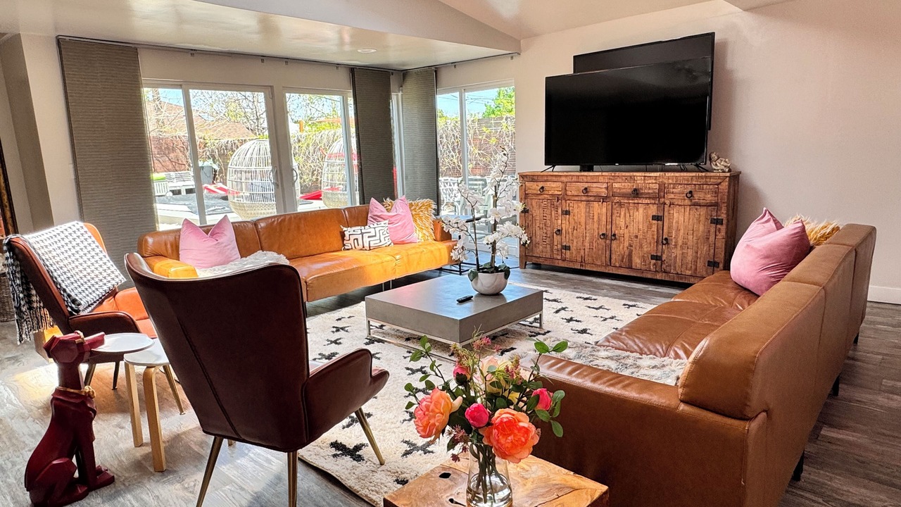 Photo of Livingroom in East Colfax