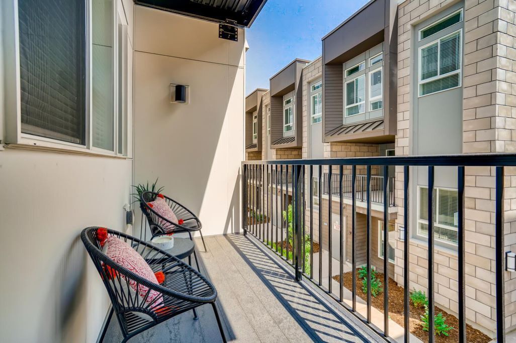 Photo of Patio Balcony in Jewell Heights - Hoffman Heights