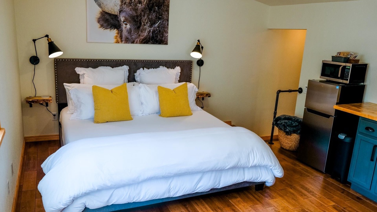 Photo of Bedroom in Conifer Mountain and Meadows