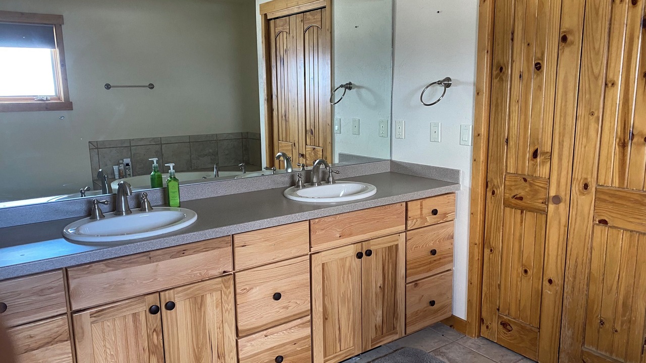 Photo of Bathroom in Heeney