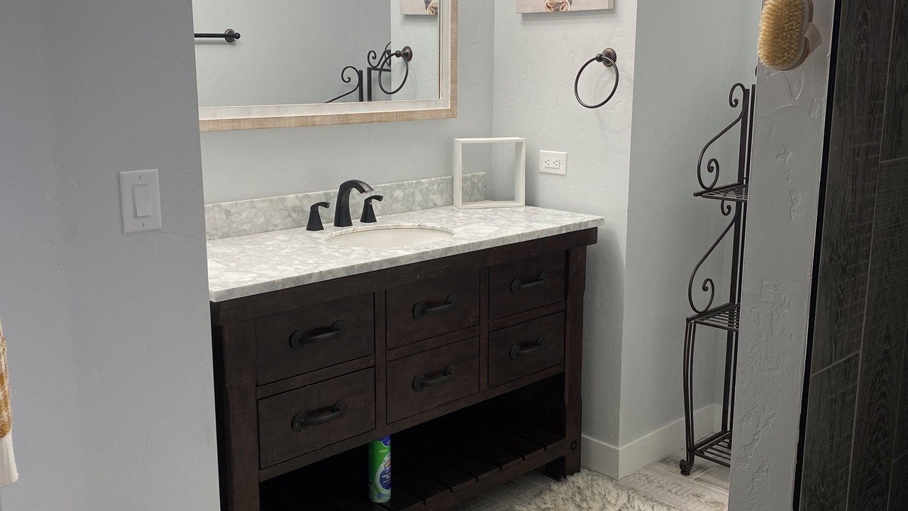 Photo of Bathroom in Heeney