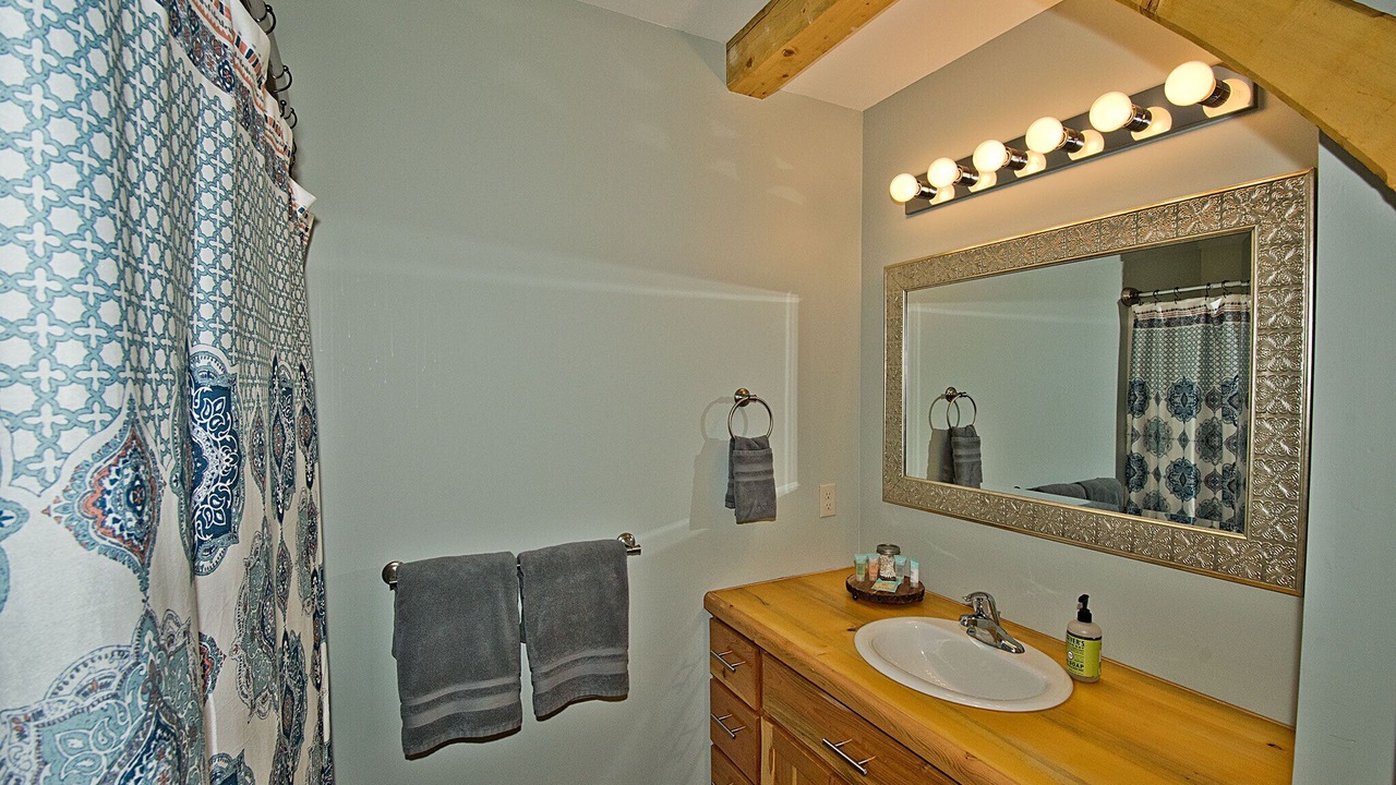 Photo of Bathroom in Crestone