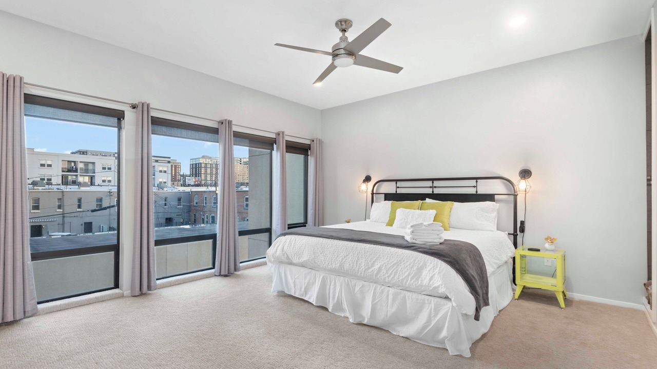 Photo of Bedroom in Five Points