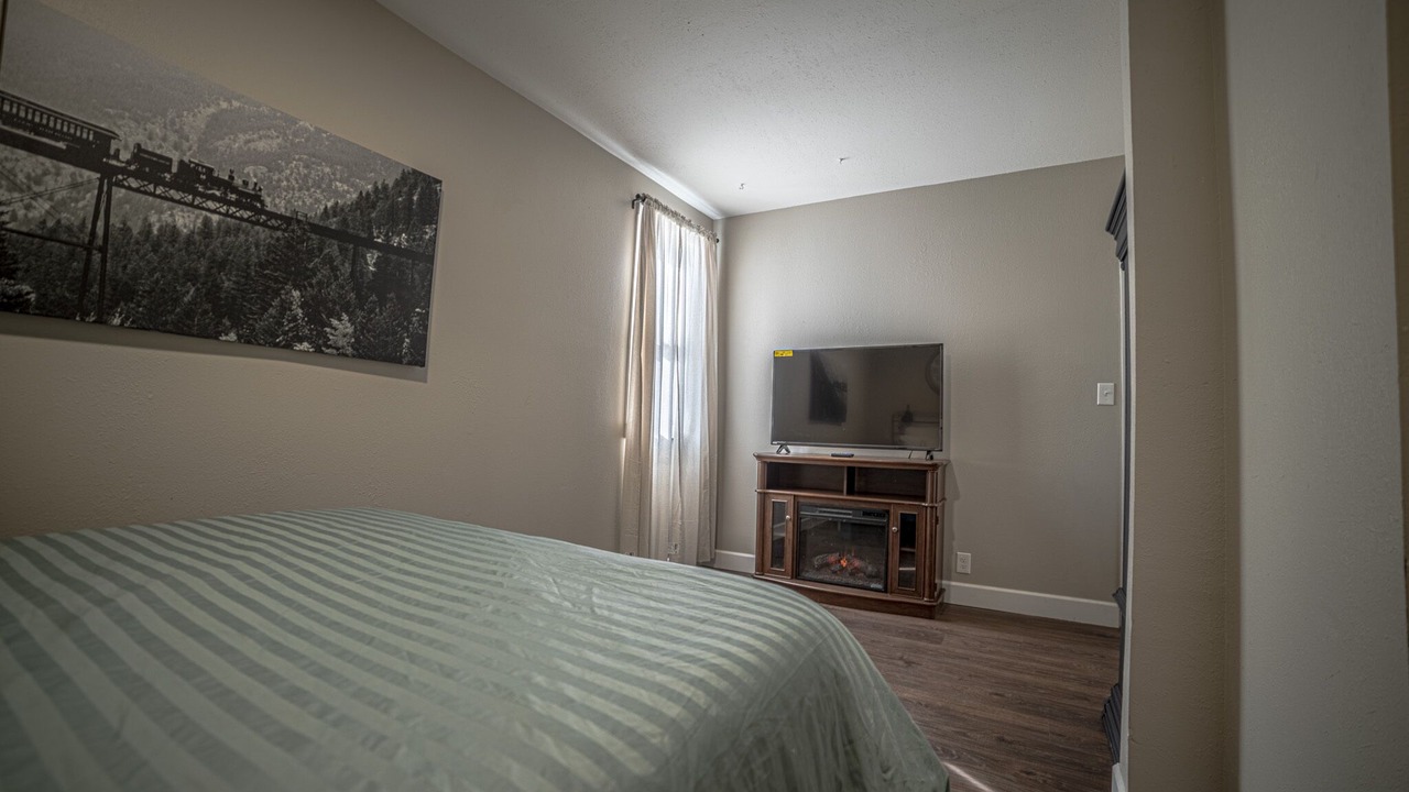 Photo of Bedroom in Idaho Springs