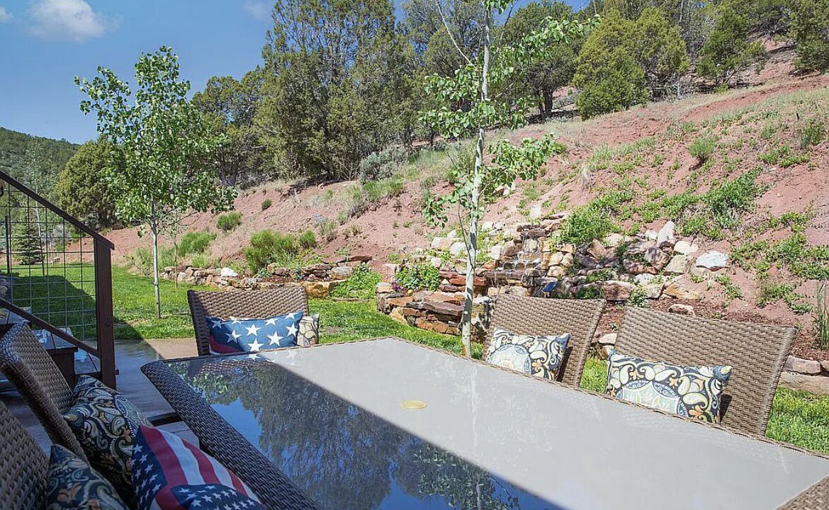 Photo of Patio Balcony in Burns