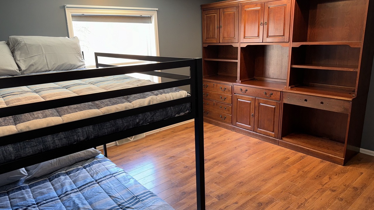Photo of Bedroom in Burns