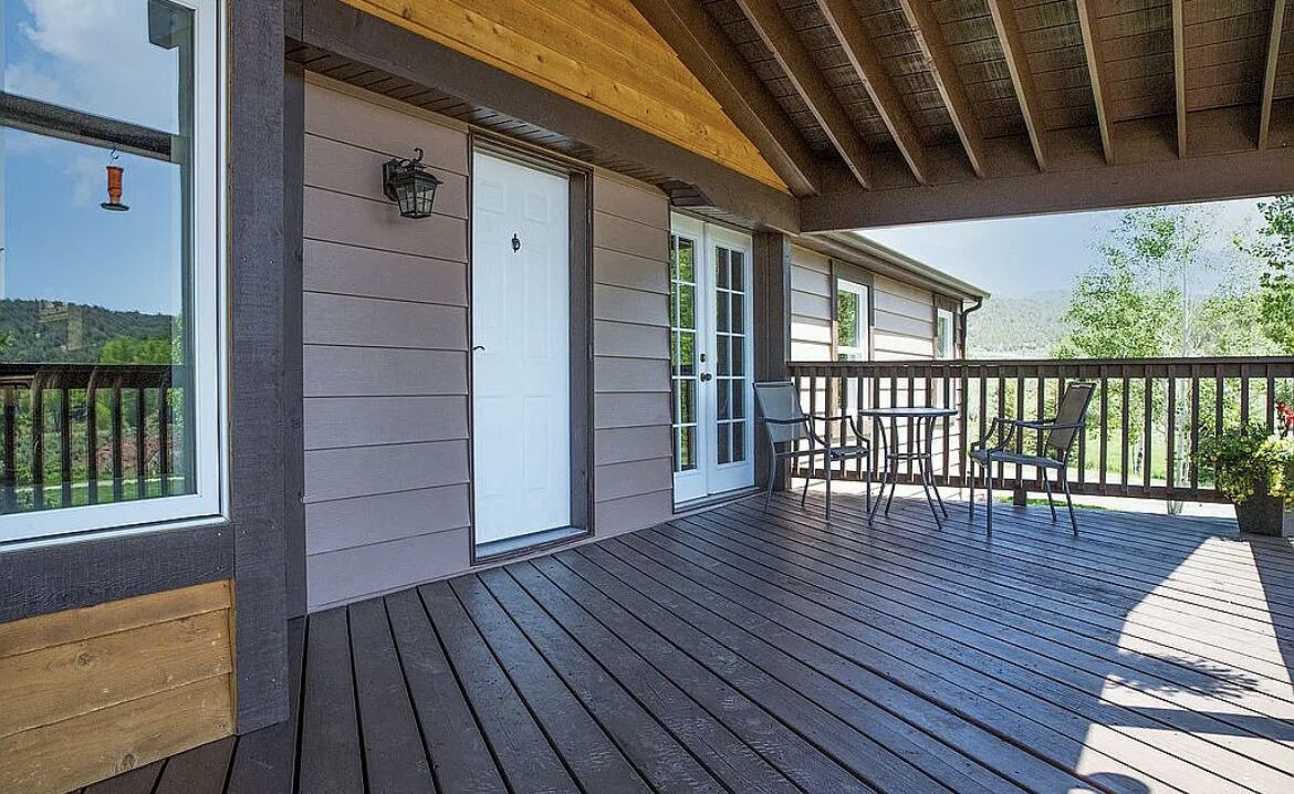 Photo of Patio Balcony in Burns