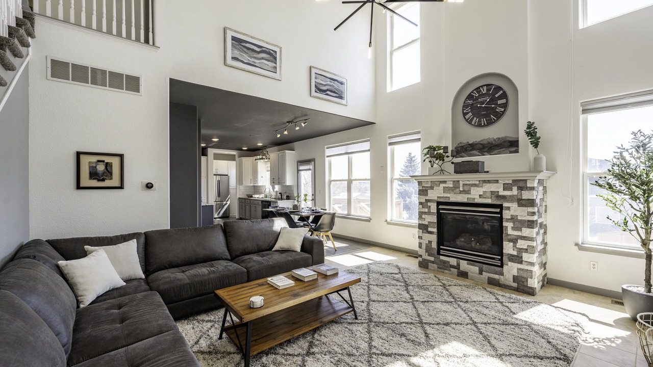 Photo of Livingroom in Pleasant View