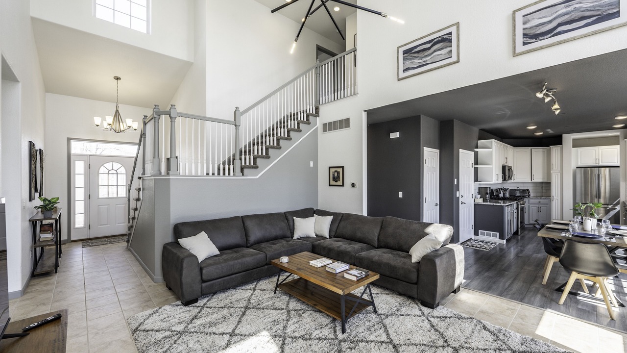 Photo of Livingroom in Pleasant View