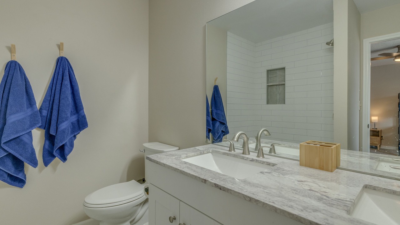 Photo of Bathroom in Cheyenne Meadows