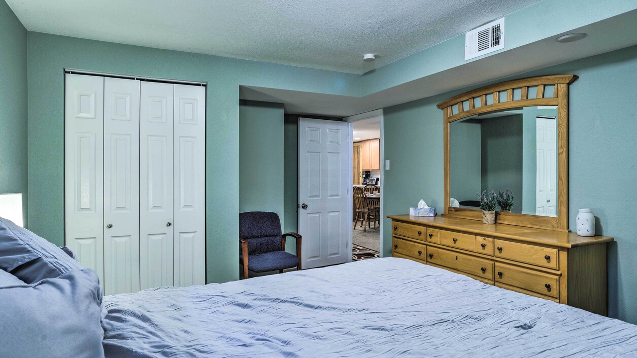 Photo of Bedroom in Northeast Park Hill