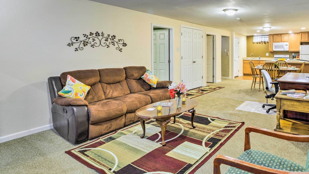 Photo of Livingroom in Northeast Park Hill