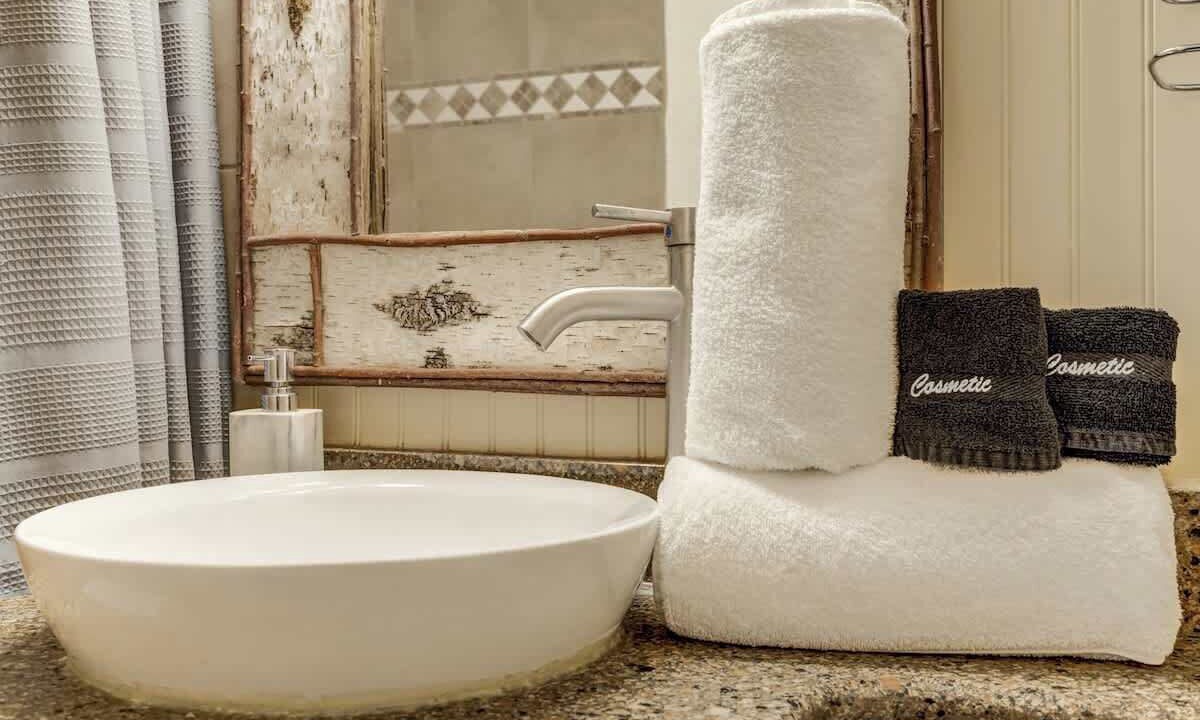 Photo of Bathroom in Woodland Park