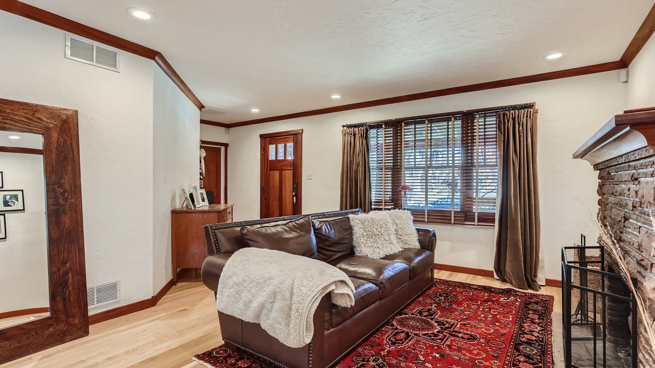 Photo of Livingroom in Washington Park
