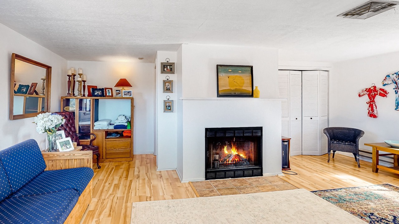Photo of Livingroom in Marvel