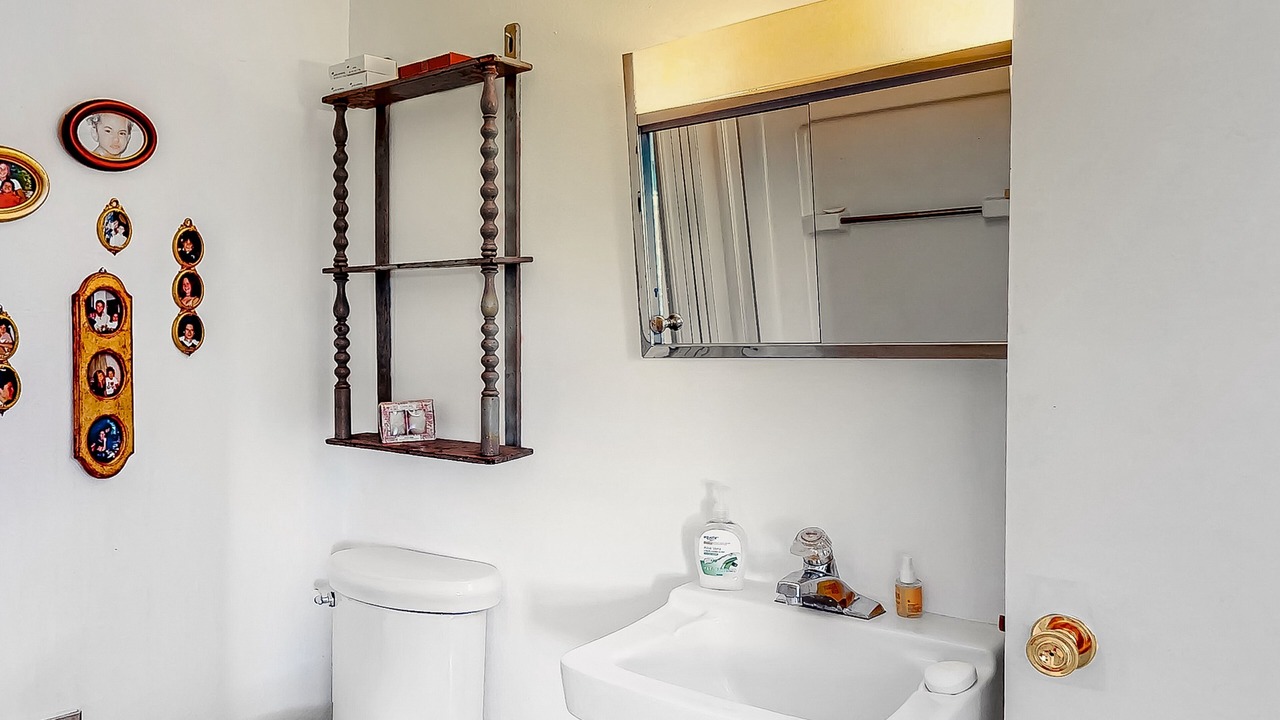 Photo of Bathroom in Marvel