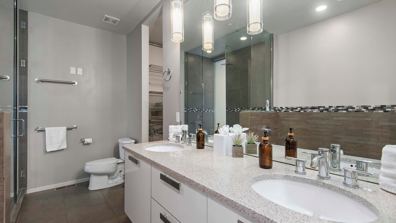 Photo of Bathroom in Five Points