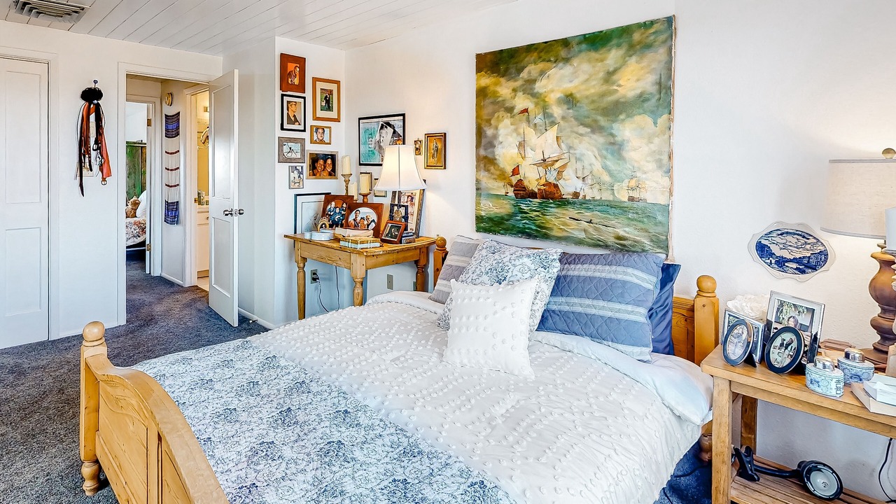Photo of Bedroom in Marvel