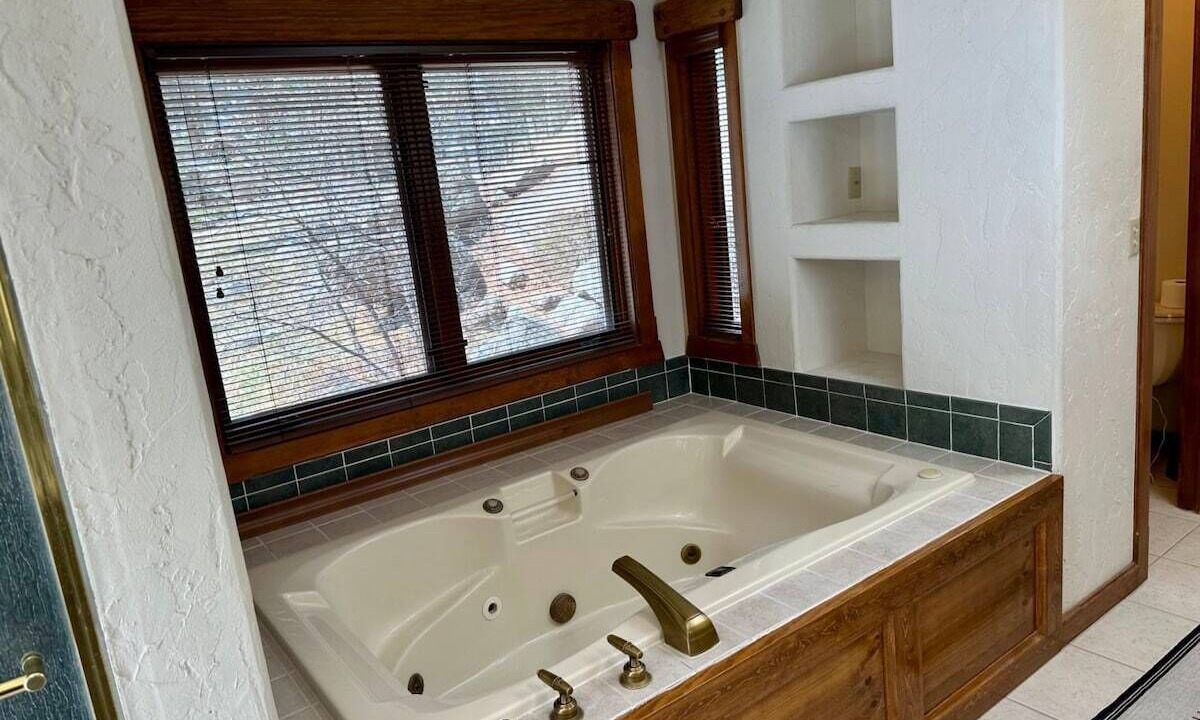 Photo of Bathroom in Woodland Park