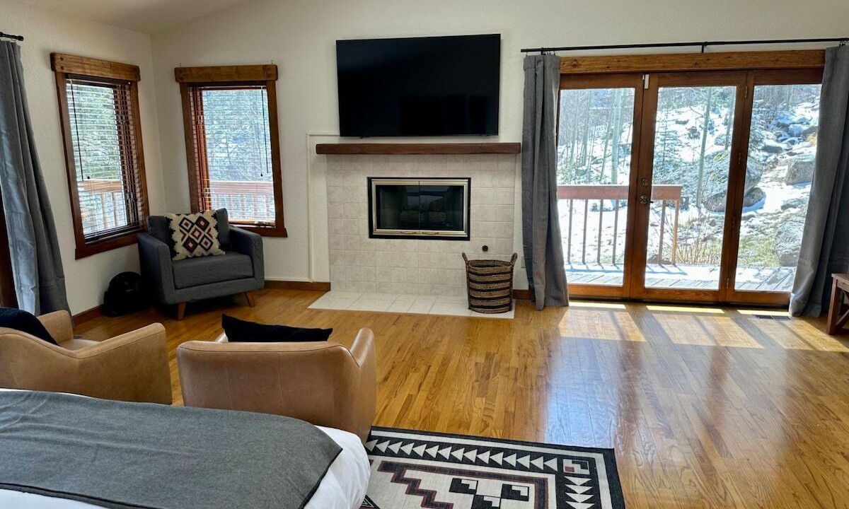 Photo of Bedroom in Woodland Park