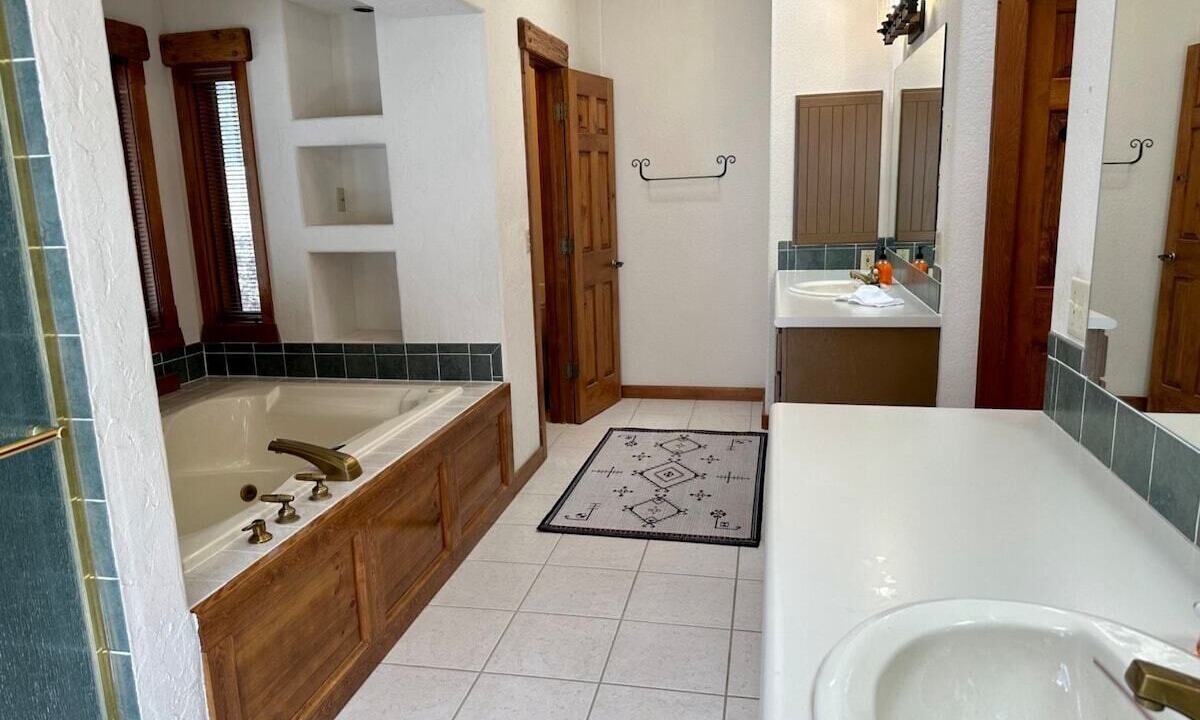 Photo of Bathroom in Woodland Park