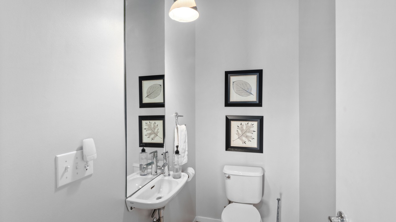 Photo of Bathroom in Five Points