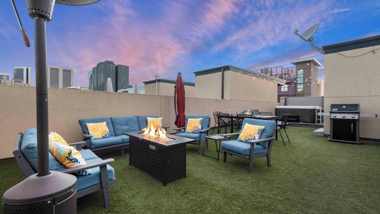 Photo of Outdoor in Five Points