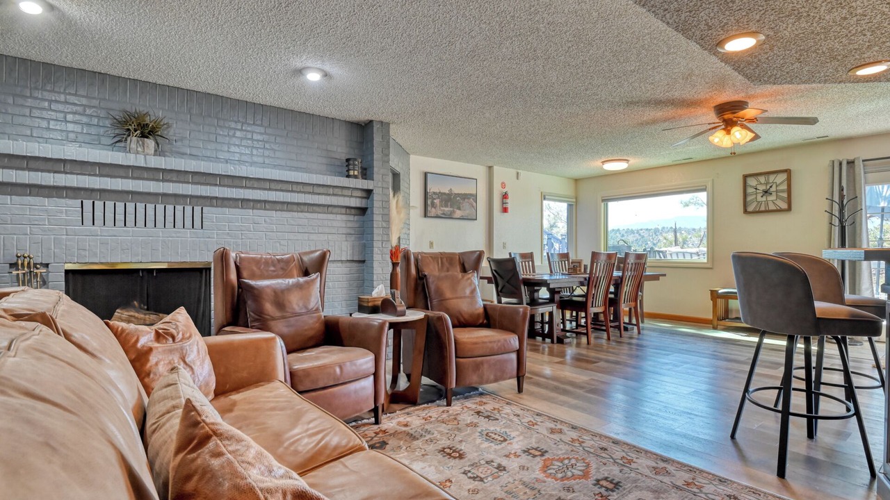 Photo of Livingroom in Northeast Colorado Springs