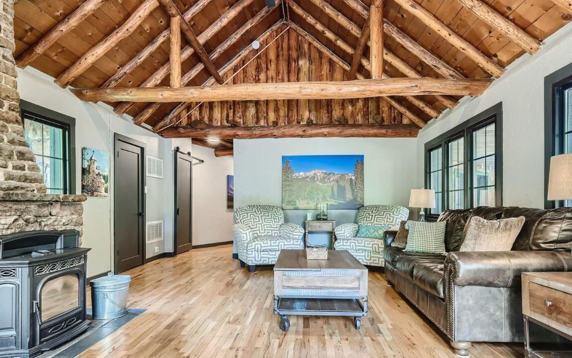 Photo of Livingroom in Loveland