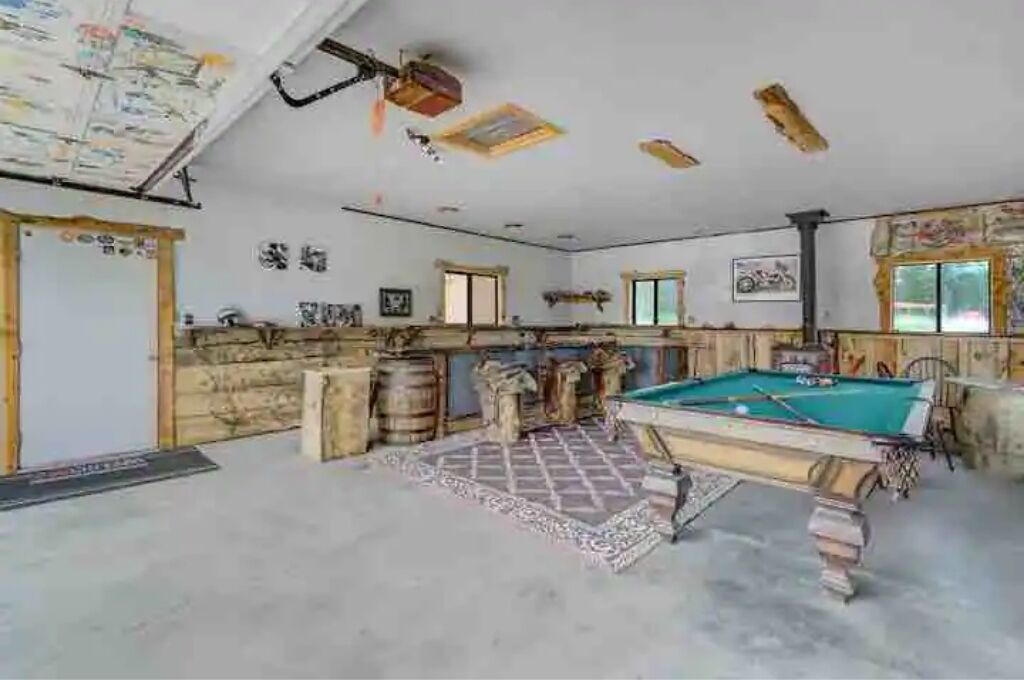 Photo of Bedroom in Divide